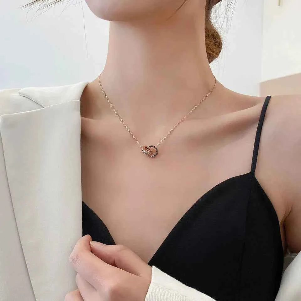 Stainless Steel Famous Brand Roman Numerals Pendant Necklace For Woman Woman Necklace Luxury Jewelry