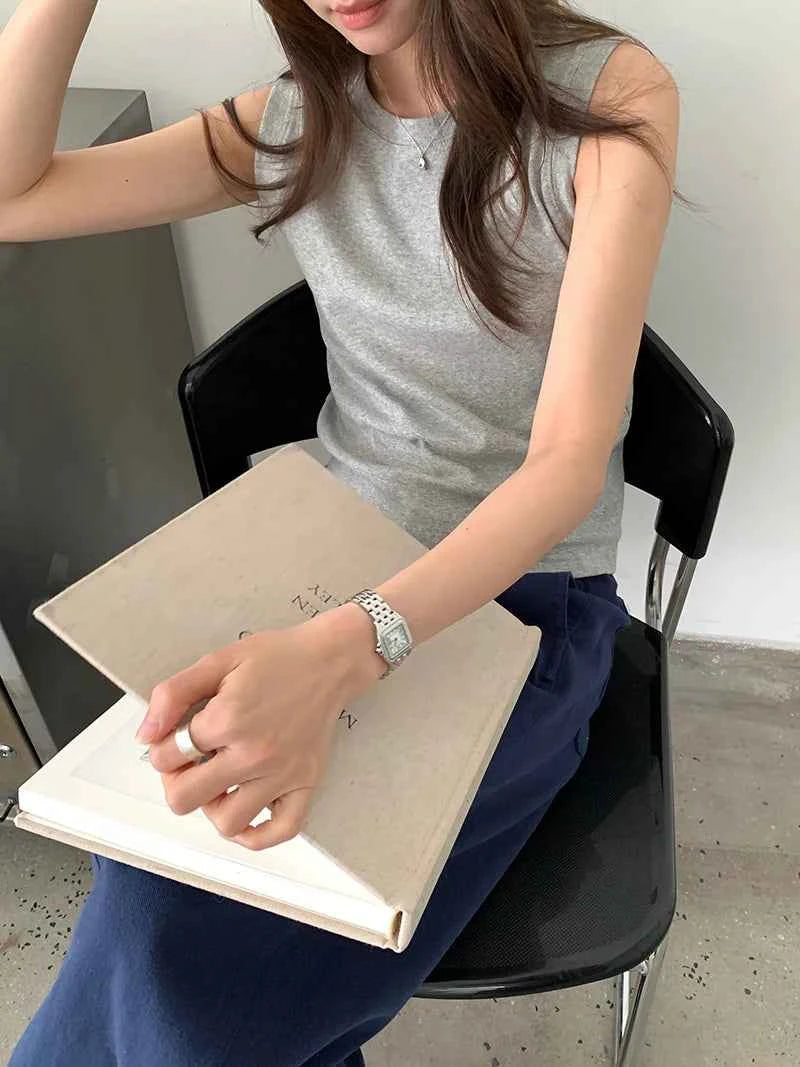 Spring women's casual solid color round neck slim fit vest