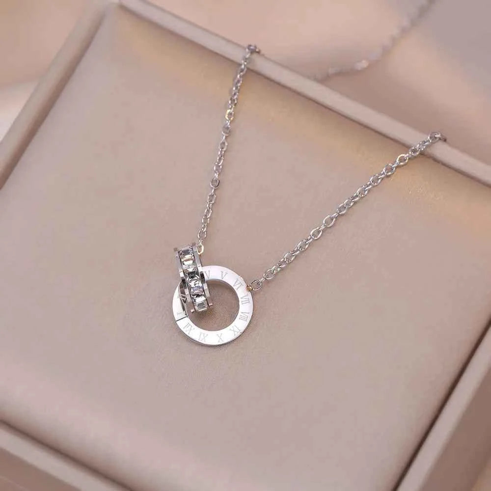 Stainless Steel Famous Brand Roman Numerals Pendant Necklace For Woman Woman Necklace Luxury Jewelry