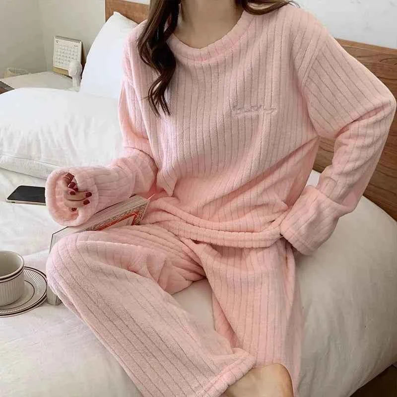 Winter Flannel Two-piece Loose Casual New O-neck Striped Coral Fleece Top Elastic Waist Pants sets Women's Pajamas Set Sleepwear