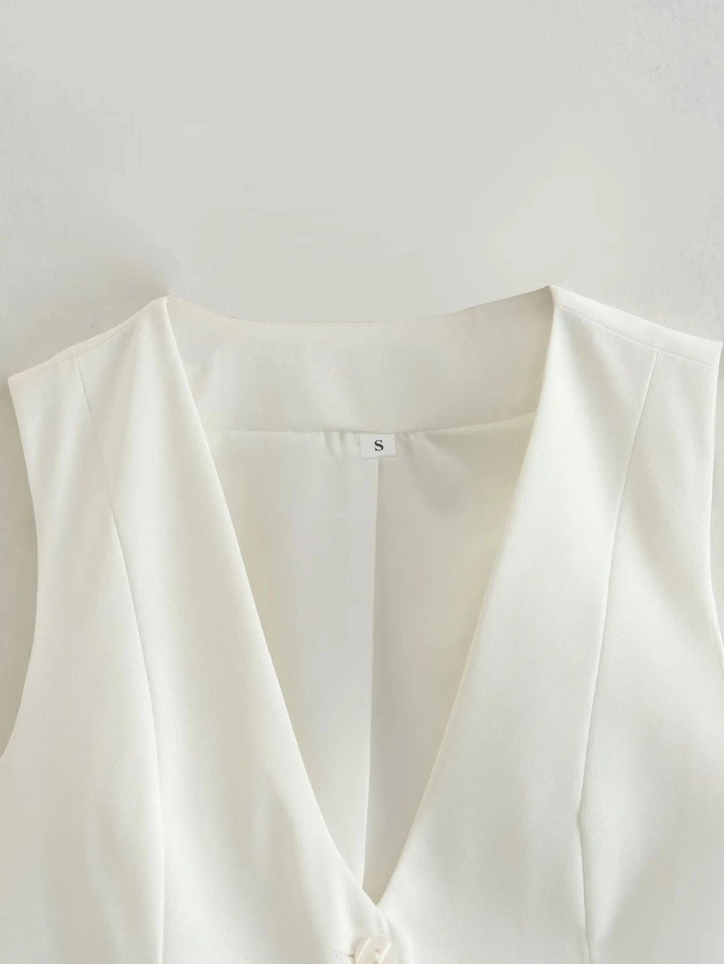 HXAO Fashion Sleeveless Vests For Women Button Up White Crop Top Office Casual Waistcoat Jacket Woman Summer Suit Black Vest Top