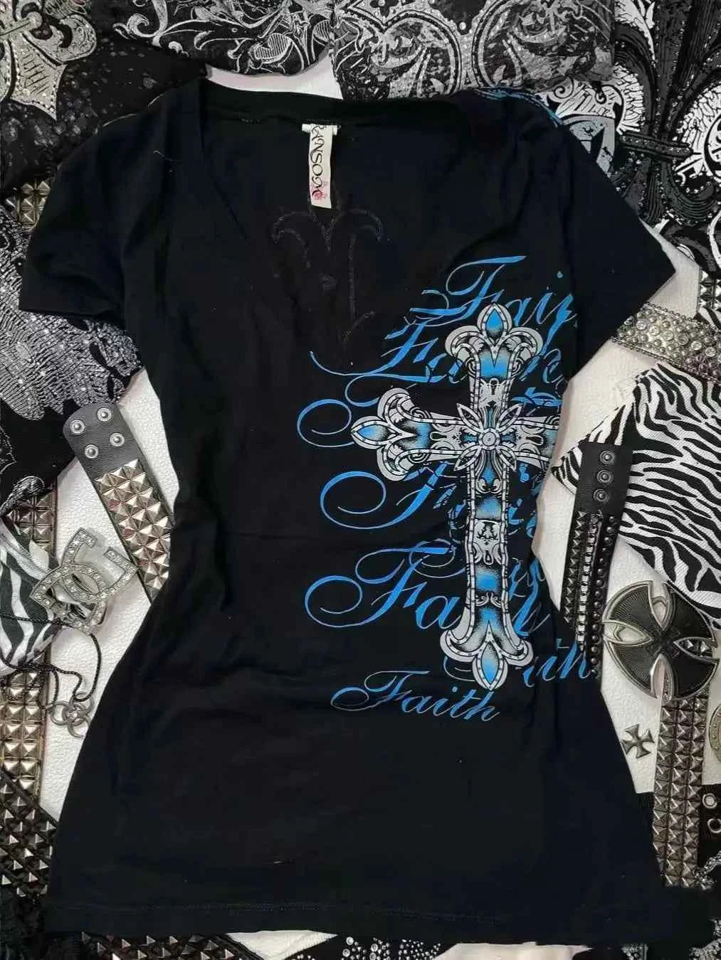 Rock Gothic Streetwear Letter Cross Graphic T shirts Gyaru 2000s Clothes Harajuku Top Women V-neck Tees Sweet Y2k Vintage tshirt