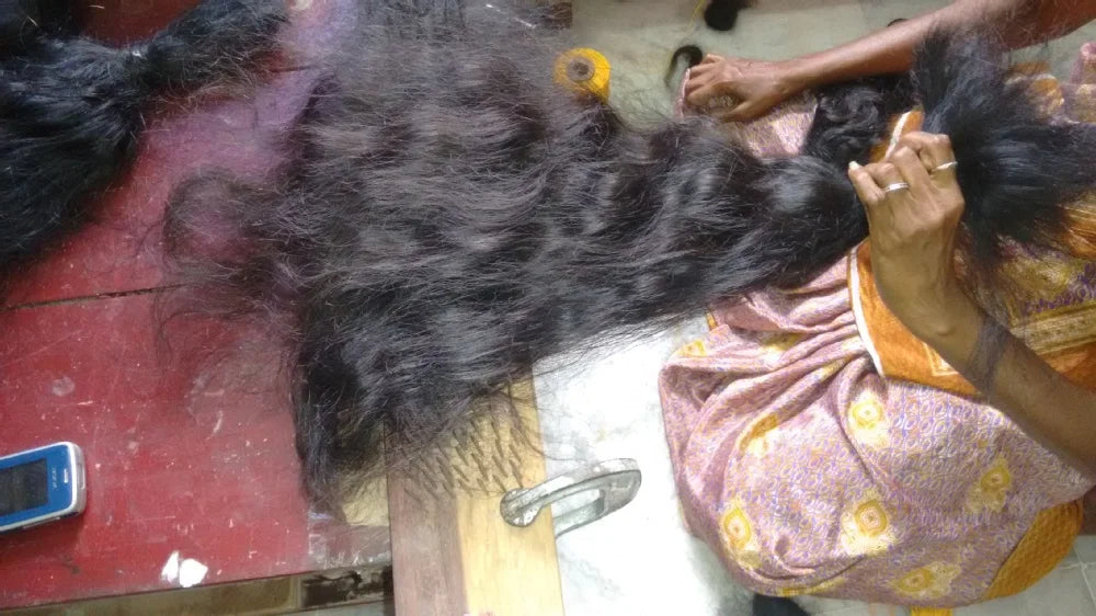 100% Raw unprocessed cuticle alaigned indian Remy human hair weaving from chennai. Natural wavy raw hair extension from chennai